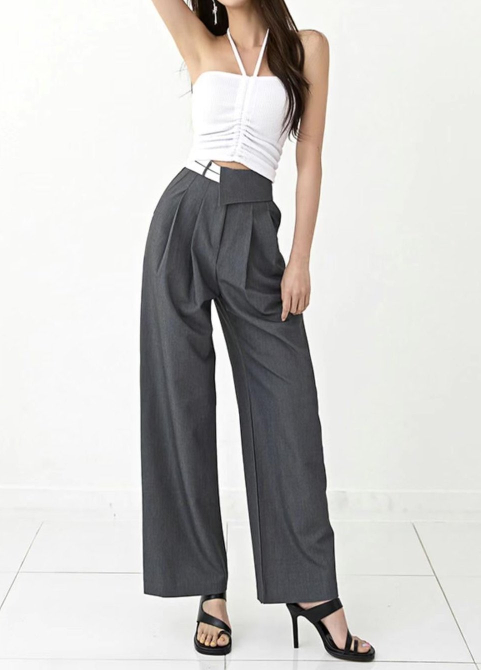 Elly Cropped Halterneck Top
